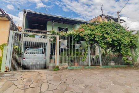 Casa à venda com 247m², 5 quartos e 3 vagasFachada