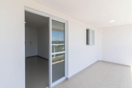 Apartamento para alugar com 38m², 1 quarto e 1 vaga Apartamento para alugar com 38m², 1 quarto e 1 vagaVaranda