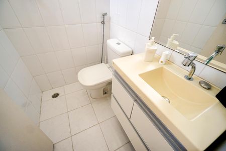 Apartamento à venda com 80m², 2 quartos e 2 vagas Apartamento à venda com 80m², 2 quartos e 2 vagasPia