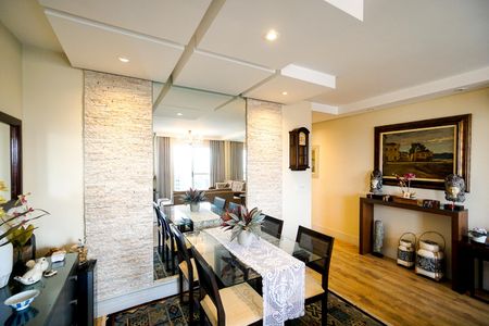 Apartamento à venda com 80m², 2 quartos e 2 vagas Apartamento à venda com 80m², 2 quartos e 2 vagasSala