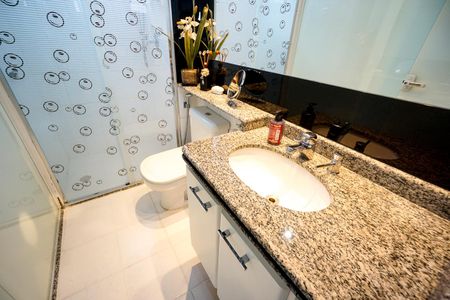 Apartamento à venda com 80m², 2 quartos e 2 vagas Apartamento à venda com 80m², 2 quartos e 2 vagasPia