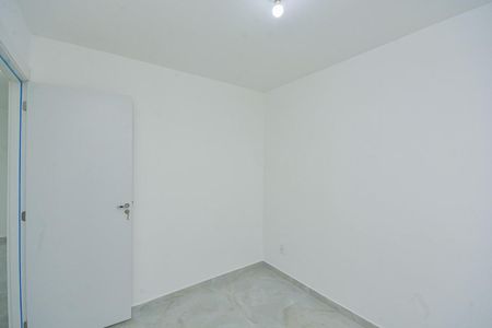 Quarto 1 de apartamento para alugar com 2 quartos, 38m² em Vila Marari, São Paulo