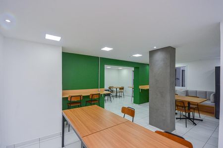 Apartamento para alugar com 38m², 2 quartos e sem vagaÁrea comum - Salão de festas