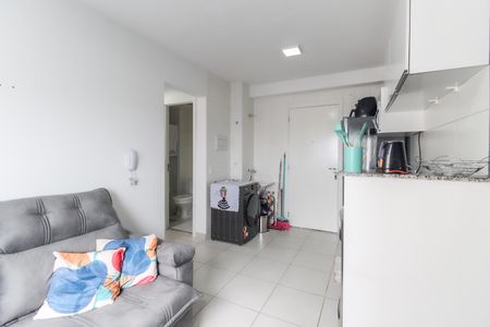 Sala - Cozinha de apartamento para alugar com 2 quartos, 34m² em Colônia (zona Leste), São Paulo