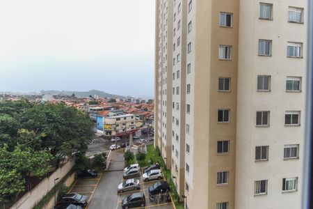 Vista Sala - Cozinha de apartamento para alugar com 2 quartos, 34m² em Colônia (zona Leste), São Paulo