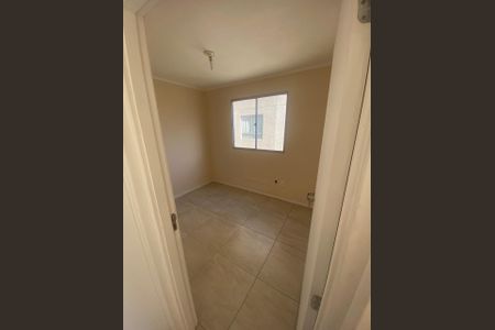 Quarto de apartamento para alugar com 2 quartos, 44m² em Padre Miguel, Rio de Janeiro