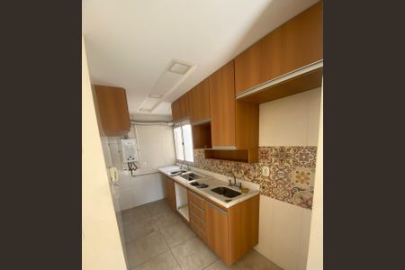 Cozinha de apartamento para alugar com 2 quartos, 44m² em Padre Miguel, Rio de Janeiro
