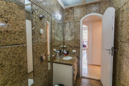 Apartamento à venda com 152m², 4 quartos e 2 vagasBanheiro Social