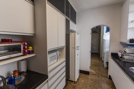 Apartamento à venda com 152m², 4 quartos e 2 vagasCozinha