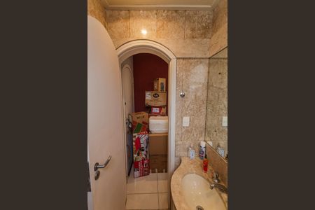 Lavabo na Sala de apartamento à venda com 4 quartos, 152m² em Lourdes, Belo Horizonte