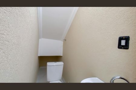 Casa à venda com 120m², 3 quartos e 3 vagas Casa à venda com 120m², 3 quartos e 3 vagasLavabo