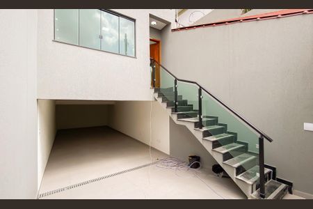 Casa à venda com 120m², 3 quartos e 3 vagas Casa à venda com 120m², 3 quartos e 3 vagasGaragem