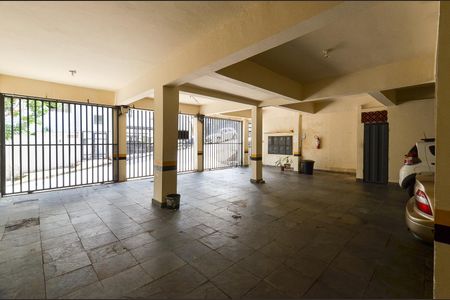 Apartamento à venda com 215m², 4 quartos e 1 vaga Apartamento à venda com 215m², 4 quartos e 1 vagaGaragem