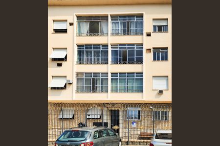 Apartamento à venda com 99m², 3 quartos e sem vagaFachada 