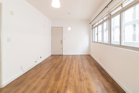 Sala de apartamento para alugar com 2 quartos, 80m² em Indianópolis, São Paulo