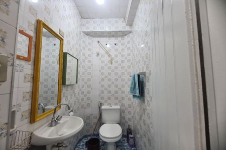 Casa para alugar com 500m², 5 quartos e sem vaga Casa para alugar com 500m², 5 quartos e sem vagaBanheiro da Suíte 2