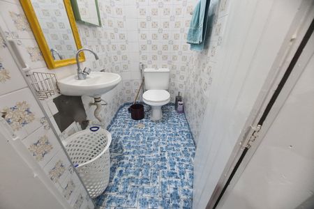 Casa para alugar com 500m², 5 quartos e sem vaga Casa para alugar com 500m², 5 quartos e sem vagaBanheiro da Suíte 2