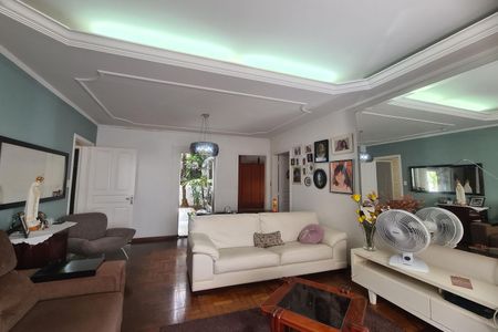 Casa para alugar com 500m², 5 quartos e sem vaga Casa para alugar com 500m², 5 quartos e sem vagaSala
