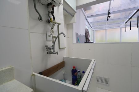 Apartamento à venda com 190m², 3 quartos e 1 vagaÁrea de Serviço