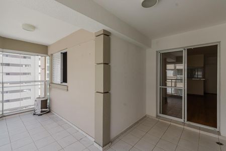 Sacada de apartamento à venda com 2 quartos, 70m² em Vila Olímpia, São Paulo