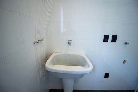 Casa de condomínio para alugar com 249m², 3 quartos e 4 vagas Casa de condomínio para alugar com 249m², 3 quartos e 4 vagasÁrea de Serviço