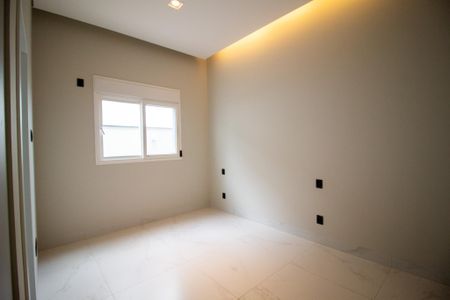 Casa de condomínio para alugar com 249m², 3 quartos e 4 vagas Casa de condomínio para alugar com 249m², 3 quartos e 4 vagasSuíte