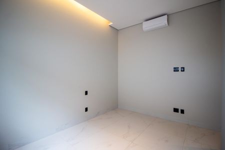 Casa de condomínio para alugar com 249m², 3 quartos e 4 vagas Casa de condomínio para alugar com 249m², 3 quartos e 4 vagasSuíte