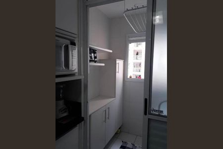 Cozinha de apartamento para alugar com 2 quartos, 62m² em Usina Piratininga, São Paulo