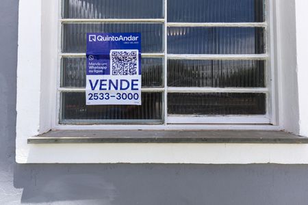 Casa à venda com 202m², 3 quartos e 2 vagasFachada com Placa