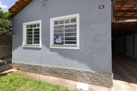 Casa à venda com 202m², 3 quartos e 2 vagasFachada com Placa