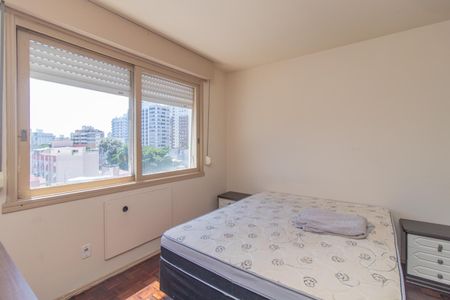 Quarto 2 de apartamento para alugar com 2 quartos, 78m² em Menino Deus, Porto Alegre