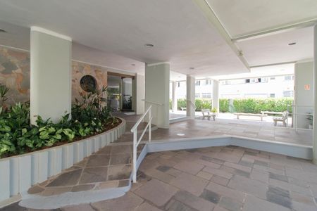 Apartamento para alugar com 78m², 2 quartos e 1 vagaEntrada