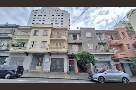 Apartamento à venda com 80m², 2 quartos e sem vagaFachada 