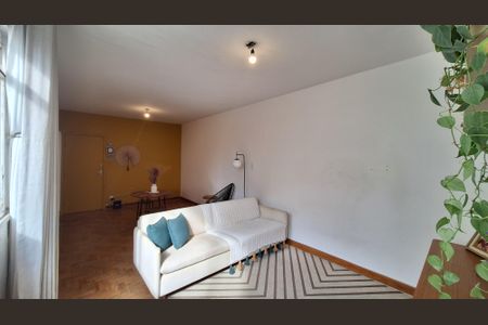 Apartamento à venda com 80m², 2 quartos e sem vagaSala