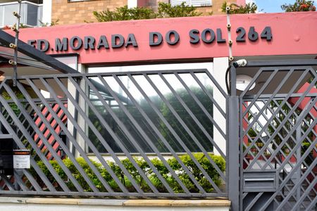 Apartamento para alugar com 64m², 3 quartos e 1 vagaFachada