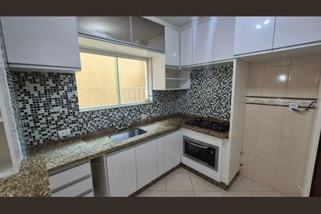 Casa para alugar com 135m², 3 quartos e 4 vagas Casa para alugar com 135m², 3 quartos e 4 vagasCozinha