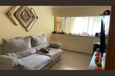 Casa para alugar com 135m², 3 quartos e 4 vagas Casa para alugar com 135m², 3 quartos e 4 vagasSala