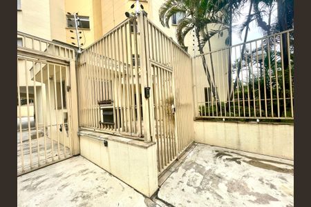 Apartamento à venda com 60m², 3 quartos e 1 vagaFachada