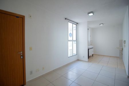Sala  de apartamento para alugar com 2 quartos, 50m² em Éden, Sorocaba