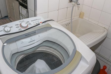 Apartamento à venda com 74m², 2 quartos e sem vagaCozinha e Área de Serviço