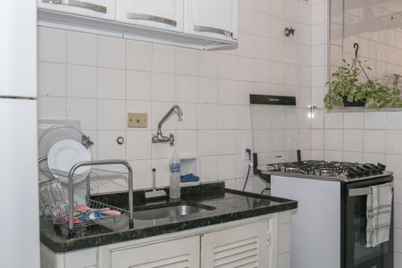 Apartamento à venda com 74m², 2 quartos e sem vagaCozinha e Área de Serviço