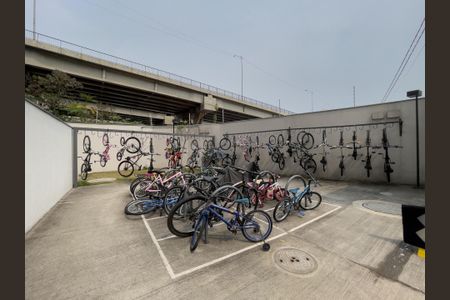 Apartamento para alugar com 38m², 2 quartos e sem vaga Apartamento para alugar com 38m², 2 quartos e sem vagaÁrea Comum - Bicicletário