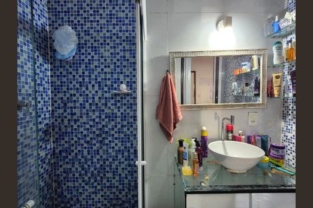 Casa de condomínio à venda com 21m², 2 quartos e sem vaga Casa de condomínio à venda com 21m², 2 quartos e sem vagaBanheiro