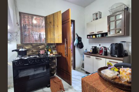 Casa de condomínio à venda com 21m², 2 quartos e sem vaga Casa de condomínio à venda com 21m², 2 quartos e sem vagaCozinha
