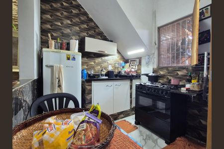 Casa de condomínio à venda com 21m², 2 quartos e sem vaga Casa de condomínio à venda com 21m², 2 quartos e sem vagaCozinha