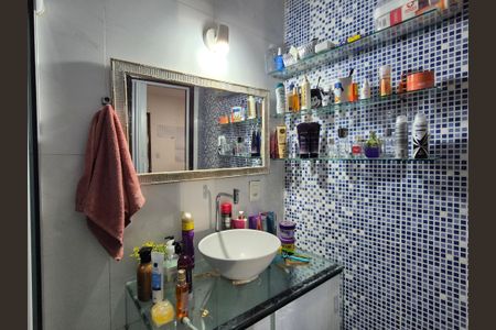 Casa de condomínio à venda com 21m², 2 quartos e sem vaga Casa de condomínio à venda com 21m², 2 quartos e sem vagaBanheiro