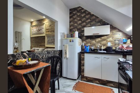 Casa de condomínio à venda com 21m², 2 quartos e sem vaga Casa de condomínio à venda com 21m², 2 quartos e sem vagaCozinha