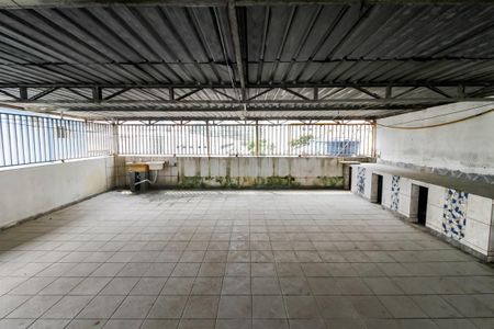 Casa para alugar com 250m², 4 quartos e 1 vagaÁrea de Serviço