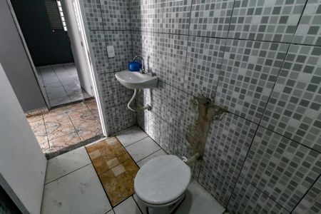 Casa para alugar com 250m², 4 quartos e 1 vagaBanheiro 2
