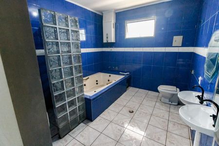 Casa para alugar com 250m², 4 quartos e 1 vagaBanheiro da Suíte